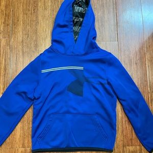 Boys UA hoodie